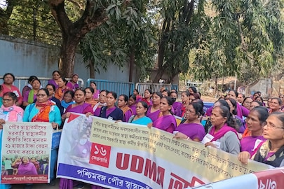 নিজস্ব চিত্র