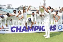 একই প্রতিপক্ষকে হারিয়ে ২ বার রঞ্জি জয়, রইল সৌরাষ্ট্রের সেলিব্রেশনের ছবি