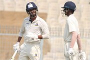 ধাক্কা সামলে শাহবাজ ও অভিষেকের লড়াকু ব্যাটিং, রঞ্জি ফাইনালে লড়াই করছে বাংলা