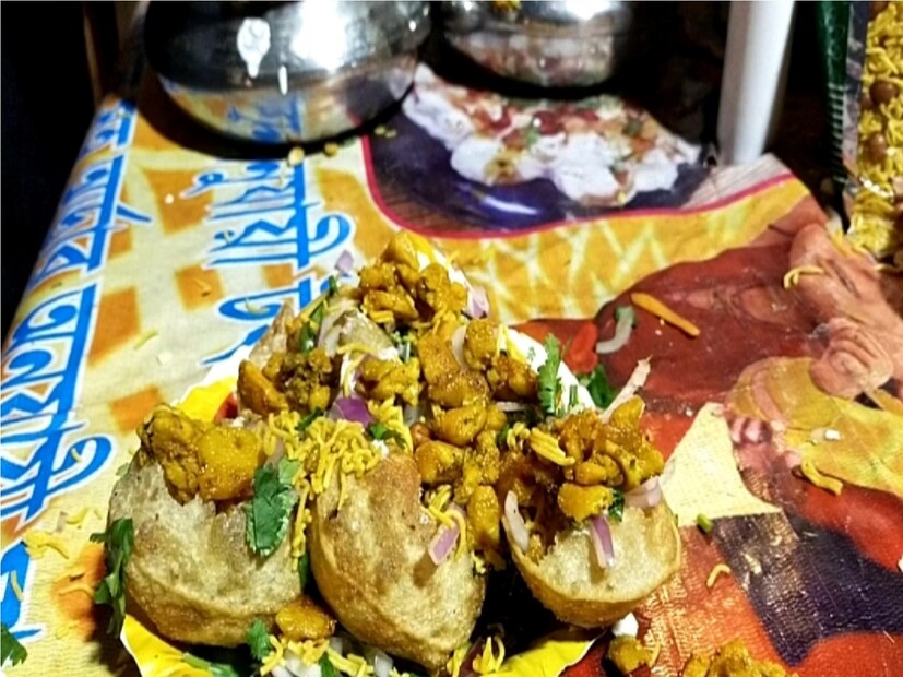  এই সময়টাতে রাস্তার খাবার এড়িয়ে চলার পরামর্শ দেন স্বাস্থ্য বিশেষজ্ঞরা। বিশেষ করে ফুচকা নিয়েও লোকজনকে সতর্ক করা হয়। জানেন কি, বর্ষাকালে ফুচকা খাওয়া কতটা ক্ষতিকর এবং রোগের ঝুঁকিও বাড়িয়ে তুলতে পারে৷