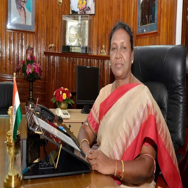 আগের রাষ্ট্রপতি ভবনে যখন তখন রান্নাবান্না হত, এই স্টাইলের ফলে রাষ্ট্রপতি ভবনের খাওয়া দাওয়ার খরচ কয়েক লক্ষ টাকা কমে গিয়েছে ৷ ফাইল ছবি ৷