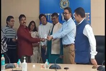 চিন্তামুক্তি মৎস্যজীবীদের, হাতে পেলেন সরকারি রেজিস্ট্রেশন কার্ড! মিলবে বিমা-ঋণ