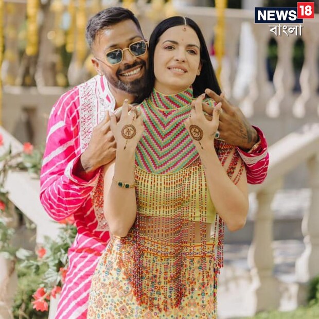 আইনি বিয়ের ৩ বছর পর হার্দিক ও নাতাসার সামাজিক বিয়ের প্রতিটি মুহূর্ত উপভোগ করেছেন তাদের ফ্যানেরা। শুভেচ্ছা জানিয়েছেন সকলেই।