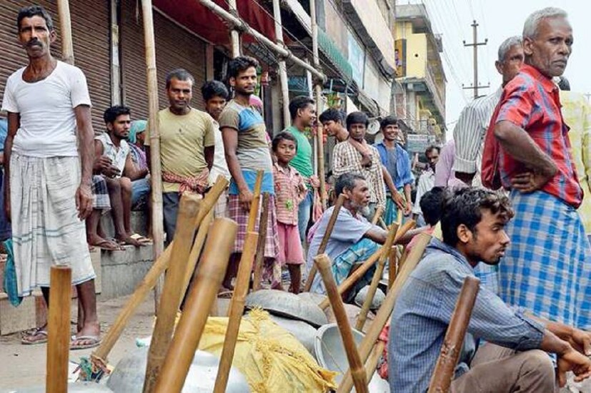 কিন্তু ব্রিটিশ ব্রিটিশরা এত সহজে লোখান্ডের প্রস্তাব মেনে নেননি। টানা ৭ বছরের লড়াইয়ের পর ব্রিটিশ সরকার লোখান্ডের এই অনুরোধ মানতে বাধ্য হয়। তাই কথা মতো ১৮৯০ সালের ১০ জুন শ্রমিকদের জন্য ছুটি ঘোষণা করে ব্রিটিশ সরকার। প্রতি মাসের ১৫ তারিখে বেতন এবং কাজের মাঝে আধঘন্টা খাওয়ার সময় এটা সম্ভব হয়েছিল লোখন্ডের জন্যই।