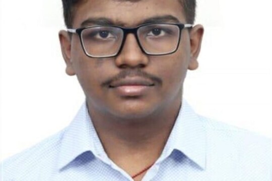 জয়েন্টে স্কোর ১০০ শতাংশ, কিন্তু তাও আবার পরীক্ষায় বসতে চান এই টপার!