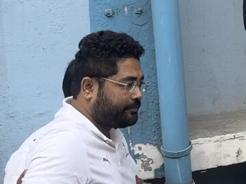কুন্তলের একাধিক অফিসের সন্ধান, সেখানেই প্রভাবশালীদের সঙ্গে বৈঠক! 