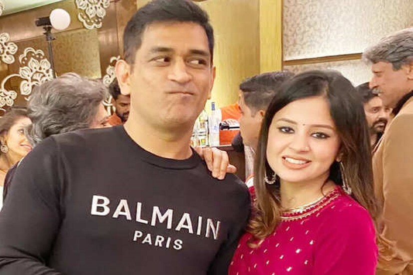 আজ প্রেমের দিবস অর্থা ভ্যালেন্টাইন্স ডে ৷ প্রেমের দিন বলতে ল্যায়লা মজনু, হীর রাঞ্ঝা, শিরিন ফার্হাদ, রোমিও জুলিয়াটের অমর প্রেমের কথা বারেবারে মনে আসে ৷ ফাইল ছবি ৷