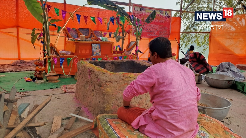 শিব পুজো মূর্তি এবং লিঙ্গ দু'রকম ভাবেই করা হয়। শিব লিঙ্গের গঠন প্রণালী সহজ হওয়ায় মূর্তি তৈরী থেকে লিঙ্গ পুজোয় আমরা বেশি আগ্রহী। মাটি দিয়ে অতি সহজে অল্প সময়ে এ প্রতীক তৈরি করা যায় এবং পূজা শেষে বিসর্জনও দেয়া যায়। 