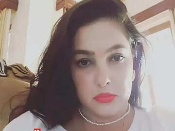সাফল্যের শিখরে থাকাকালীনই গ্ল্যামার দুনিয়া থেকে উধাও! আন্তর্জাতিক মাদক চক্রে জড়িয়েছে নাম! কেমন আছেন সলমনের নায়িকা?