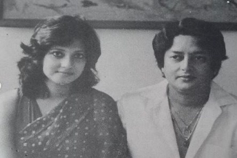 ১৯৭৮ সালে বিয়ে করেন মুনমুন। রিয়া এবং রাইমা সেনের জন্মের পর তিনি পা রাখেন বলিউডে।