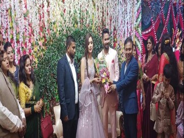 মুকেশ কুমারের বাগদান অনুষ্ঠান। 