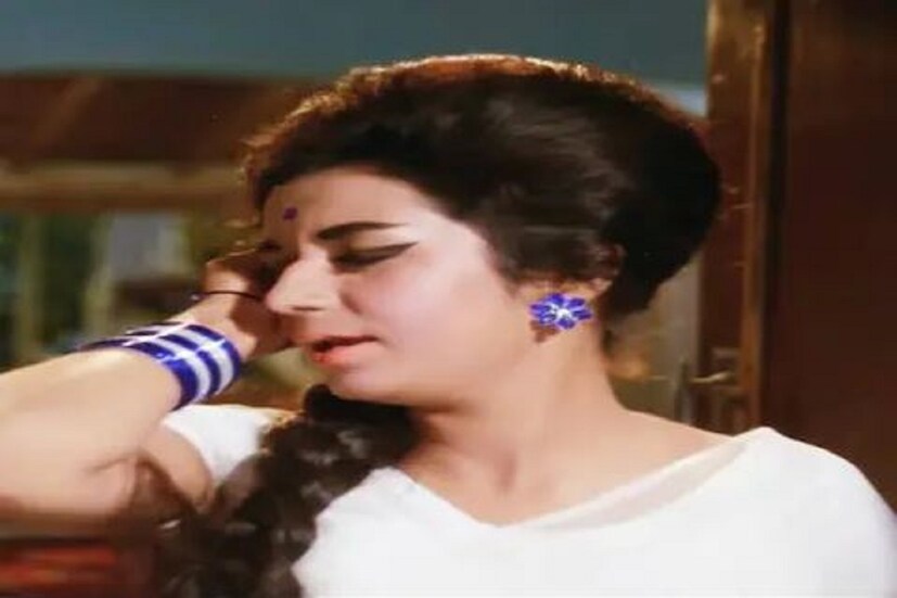 আগেই বলিউডের অভিনেত্রী নন্দা খুব কমই জনসমক্ষে আসতেন, কিন্তু এই ঘটনার পর সে নিজেকে আরও বন্দী করে ফেলে। এই ঘটনার পর, যখনই তিনি বাইরে হাজির হন, তাঁকে সবসময় সাদা শাড়িতে দেখা যায়। সিঁদুর পরা হয়নি, গলায় ওঠেনি মঙ্গলসূত্র তবুও চিরজীবন তিনি মনমোহন দেশাইয়ের বিধবা হয়েই জীবন কাটান৷