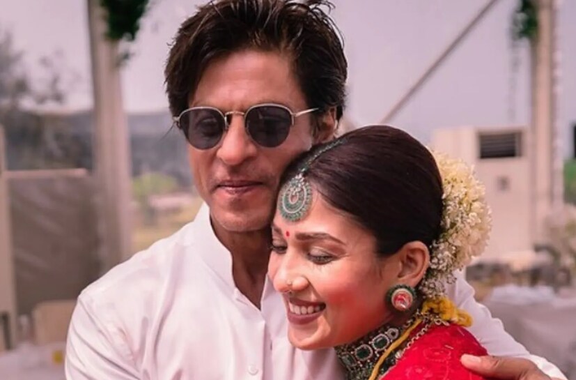 তবে বেশ কিছু দিন ধরেই যমজ সন্তান নিয়েই ব্যস্ততার মধ্যে দিন কাটছে অভিনেত্রীর। তাঁর সঙ্গে পারিবারিক ছবি সোশ্যাল মিডিয়ায় হামেশাই শেয়ার করেন তাঁর স্বামী বিঘ্নেশ শিবন। তাঁদের এই সম্পর্ক ভক্তরা খুবই পছন্দ করেন। শুধু পারিবারিক জীবনই নয়, অভিনেত্রীর কেরিয়ারও এখন তুঙ্গে। কারণ এর পর নয়নতারাকে দেখা যাবে শাহরুখ খান অভিনীত ছবি ‘জওয়ান’-এ। অ্যাটলি পরিচালিত এই ছবিতে কিং খানের বিপরীতে থাকছেন অভিনেত্রী।