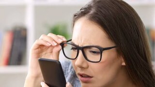 ডাক্তারি পরিভাষায় এই অসুখের নাম স্মার্টফোন ভিশন সিন্ড্রোম