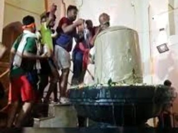 মন্দিরের জনপ্রিয়তা ছড়িয়েছে গোটা বিশ্বে