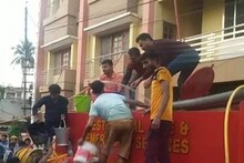 জিয়াগঞ্জ নার্সিং কলেজে ভয়াবহ অগ্নিকাণ্ডে ব্যাপক উত্তেজনা এলাকায়