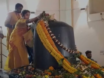 আজ মহা শিবরাত্রি