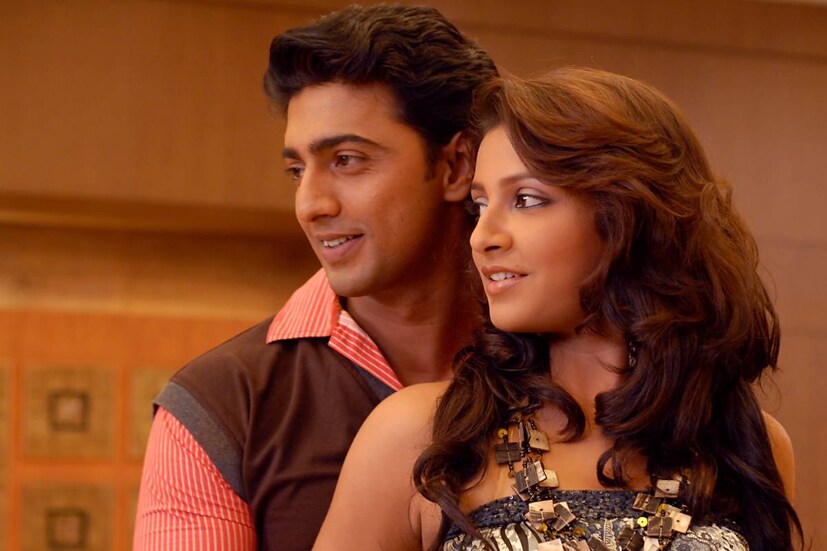 তবে আজও তাঁদের ছবির বেশ কিছু গান অনুরাগীদের কাছে প্রেমের অ্যান্থেম। একবার চোখ বুলিয়ে নেওয়া যাক সেই তালিকায়।