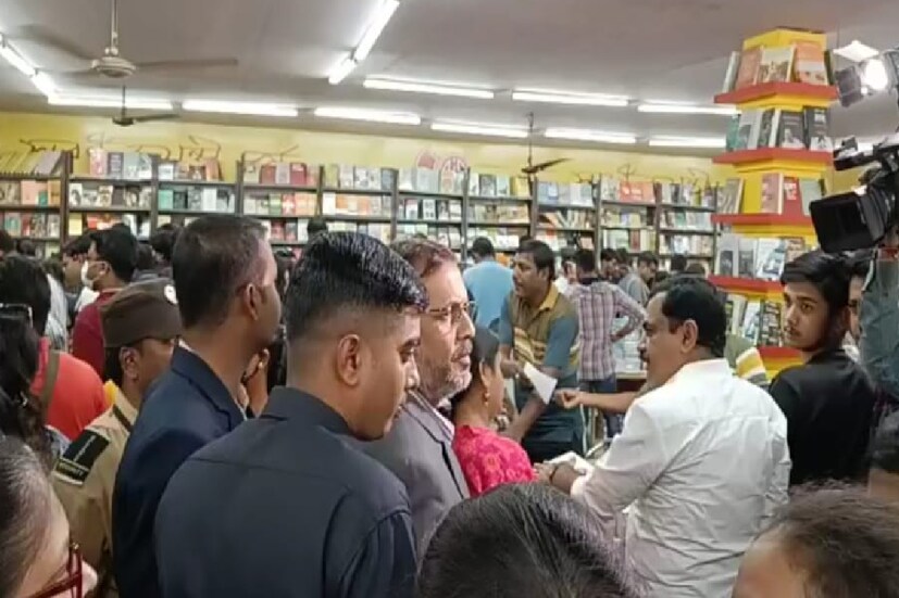 এছাড়া, শিক্ষক বদলি সংক্রান্ত রাজ্যের নতুন গাইডলাইন। পড়ুয়া-শিক্ষক অনুপাত বজায় রাখতেও উল্লেখযোগ্য ভূমিকা নিয়েছেন বিচারপতি বিশ্বজিৎ বসু। 