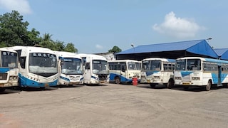 সময়ে কর্মক্ষেত্রে পৌঁছতে এখন সরকারি বাসের ওপর ভরসা করছেন অনেকেই