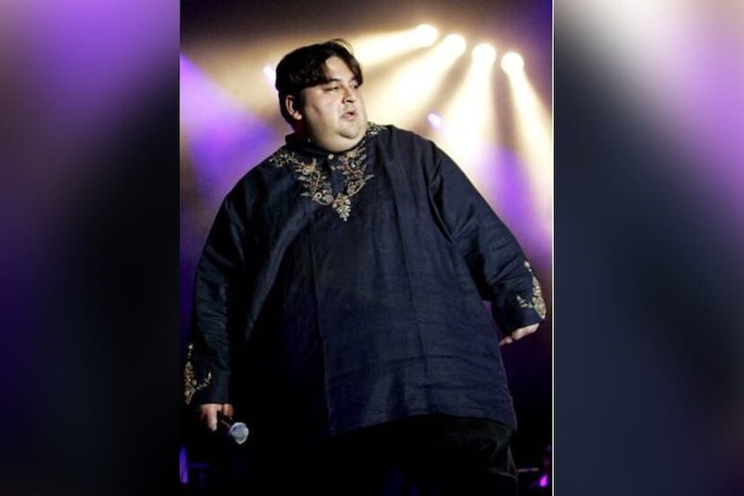৪) স্বাস্থ্য সচেতন হন: আদনানের জন্য, ওজন কমানোর যাত্রা শুরু করা জীবন এবং মৃত্যুর প্রশ্নের উত্তর ছিল যে প্রশ্নের মুখোমুখি তাঁকে হতে হয়েছিল তাঁর অতিরিক্ত ওজনের জন্য। ওজন কমানোর শপথ নেওয়ার আগে আদনানের ওজন ছিল ২৩০ কেজি। আদনান প্রকাশ করেছেন যে তিনি তার ডায়েট সম্পর্কে খুবই সচেতন এবং এমন কিছু করেন না যা তাঁর স্বাস্থ্যকে প্রভাবিত করে।