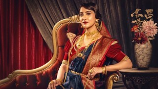 বিনোদিনী দাসীর লুকে রুক্মিণী মৈত্র