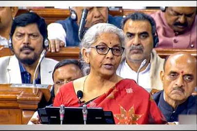 বাজেট ভাষণে মুখ ফস্কালেন নির্মলা। 
