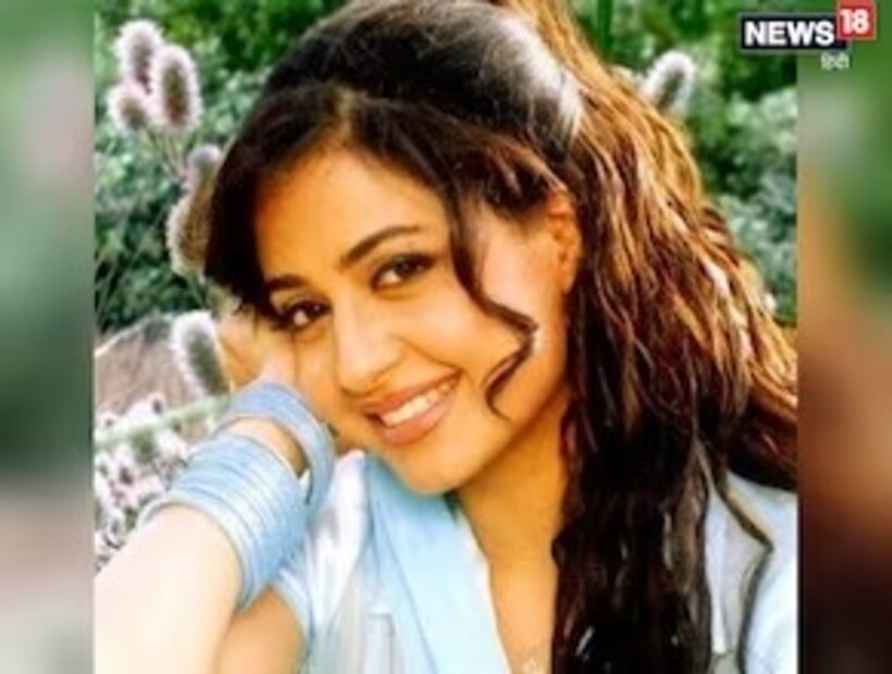 তবে প্রথম ছবিতে তাঁর অভিনয় ভক্তদের মনে তেমন দাগ না-কাটলেও তাঁর সৌন্দর্য মন জয় করে ভক্তদের। এর পরেই তিনি ‘সির্ফ তুম’ ছবির অফার পান। সঞ্জয় কাপুরের বিপরীতে অভিনয় করেছিলেন প্রিয়া। ১৯৯৯ সালে মুক্তি পায় এই ছবিটি। এই ছবি সাফল্য লাভ করে। আর রাতারাতি বিখ্যাত হয়ে যান প্রিয়া। তুমুল জনপ্রিয়তা লাভ করেন অভিনেত্রী। 