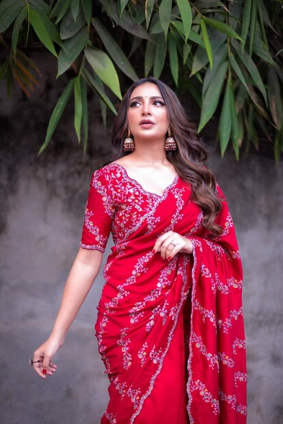 শুধু জন্মদিনেই নয় প্রতিটি ক্ষেত্রেই সব সময়েই শুভশ্রীকে দেখতে পাওয়া যায় রাজের সঙ্গে ৷ ছবি সৌজন্যে ফেসবুক ৷ 