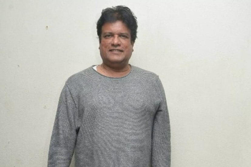 এখন ছবি থেকে সিরিজ, সবেতেই অনায়াস বিচরণ তাঁর। পিছনে ফিরে তাকাতে হয়নি আর। যদিও তাঁর প্রতিভার তুলনায় কাজ এখনও পান না। কিন্তু আজ তিনি এক ডাকে পরিচিত। আর সেই পরিচিতি, অভিনয় দক্ষতার কারণেই।