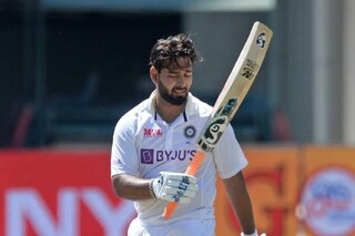 চোট কাটিয়ে ওঠার লড়াই শুরু করলেন ঋষভ