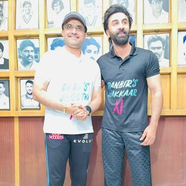 "লর্ডসে জার্সি ওড়ানোই সেরা মুহূর্ত", ইডেনে সৌরভকে নিয়ে নস্টালজিক রণবীর
