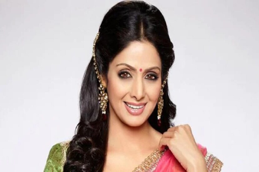Sridevi Death Anniversary: মাত্র ১৩ বছর বয়সে একটি ছবিতে মায়ের ভূমিকায় অভিনয় করেছিলেন শ্রীদেবী ৷ যেখানে তাঁর ছেলের ভূমিকায় অভিনয় করেছিলেন সুপারস্টার রজনীকান্ত, যিনি বয়সে বড় ছিলেন ৷ ফাইল ছবি ৷