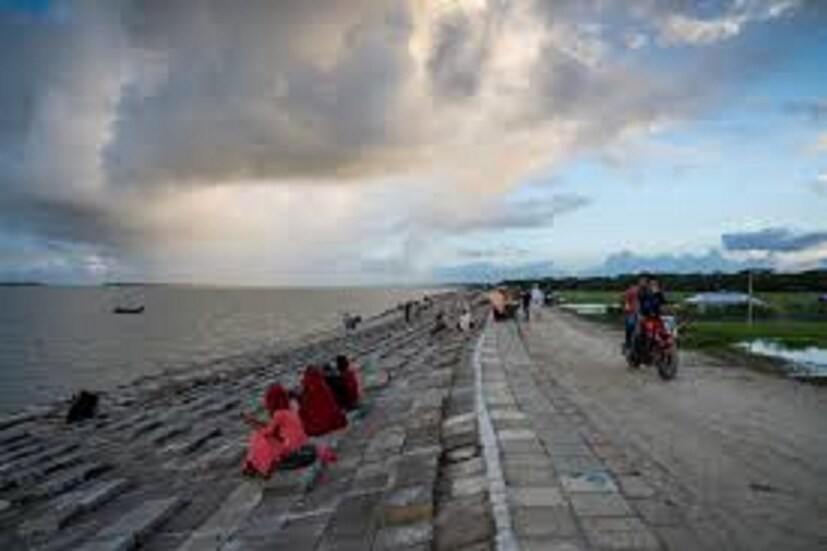 এবার আস্তে আস্তে গরম পড়ার পালা ৷ এমনই জানিয়েছে আবহাওয়া দফতর ৷ কলকাতায় আজ দিনের সর্বোচ্চ তাপমাত্রা ছিল ২২ ডিগ্রি সেলসিয়াস যা স্বাভাবিকের থেকে ৩ ডিগ্রি বেশি ৷ প্রতীকী ছবি ৷