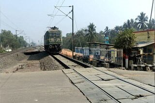 ট্রেন বাতিল 