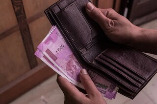 বাস্তু মেনে ঘরে করুন এই কাজগুলি