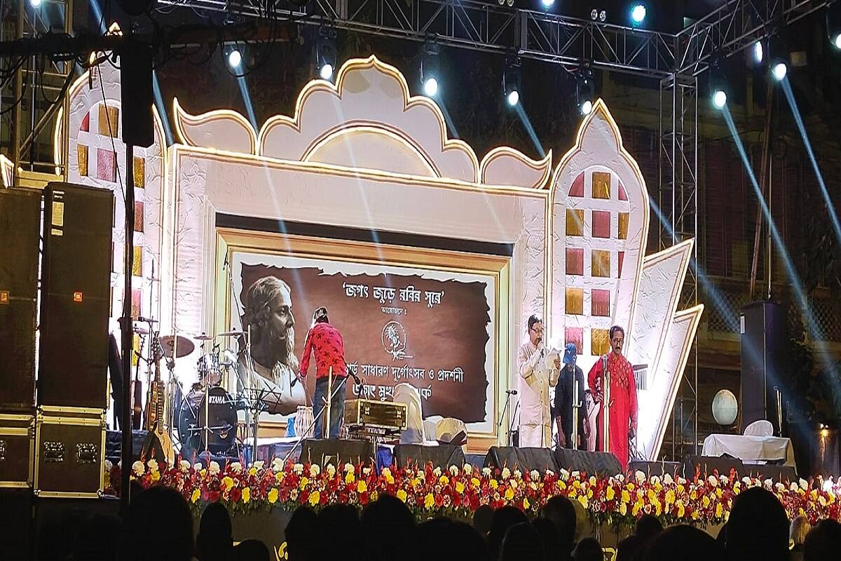 কেন অদ্ভুত এই বিজয়া সম্মেলন? সরস্বতী পুজোর পর অনুষ্ঠিত হয় এই বিজয়া