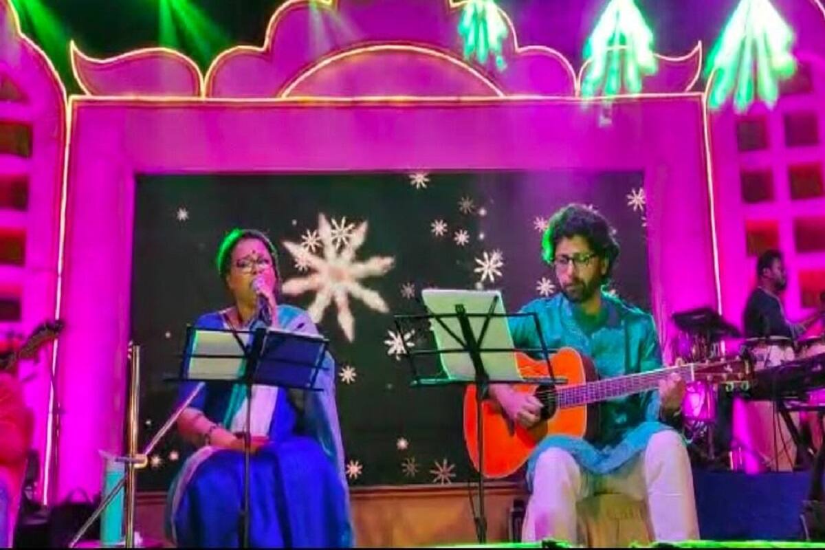 এ আবার কেমন নিয়ম? হ্যাঁ, এই নিয়মই হয়ে চলেছে দীর্ঘদিন