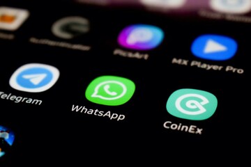 না জেনেই হোয়াটসঅ্যাপে পাঠিয়ে দেন 'লাভ ইমোজি'? শিগগির জেনে নিন কোনটার কী অর্থ না জেনেই হোয়াটসঅ্যাপে পাঠিয়ে দেন 'লাভ ইমোজি'? শিগগির জেনে নিন কোনটার কী অর্থ