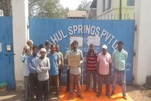 কিছু না জানিয়ে হঠাৎ বন্ধ হয়ে যায় কারখানা, পাল্টা শ্রমিকরা যা করলেন...