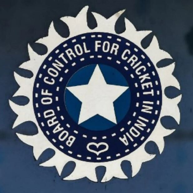 তবে ২০০৮ সালে আইপিএল শুরু হওয়ার আগে বিশ্বের ধনীতম বোর্ড ছিল ইংল্যান্ডের। কিন্তু আইপিএল শুরু হওয়ার পাল্টে যায় চিত্রটা। এখন বিশ্ব ক্রিকেটের চালিকা শক্তি ভারত।