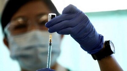 সফল গবেষণায় মারণ কোভিডের চিকিৎসার দিশা! মিলল সাশ্রয়ী এবং সহজলভ্য এক অ্যান্টিবায়োটিক; জানাল কলকাতার এক হাসপাতাল (Representative Image) সফল গবেষণায় মারণ কোভিডের চিকিৎসার দিশা! মিলল সাশ্রয়ী এবং সহজলভ্য এক অ্যান্টিবায়োটিক; জানাল কলকাতার এক হাসপাতাল (Representative Image)