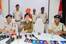 মধ্যরাতে রাস্তায় ঘুরে বেড়াচ্ছিল যুবক, তল্লাশি করতেই যা বেরিয়ে এল...