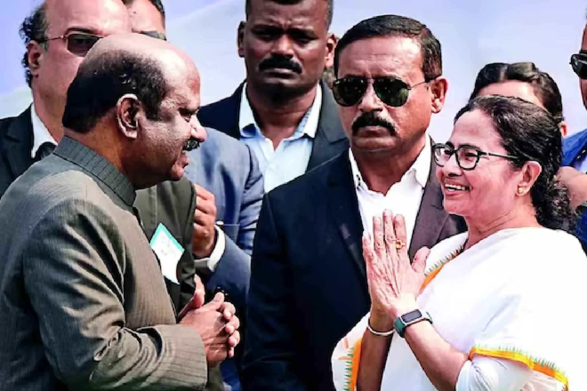 বাজেট অধিবেশনের আগে বিধানসভায় রাজ্যপালের মুখে কেন্দ্রীয় বঞ্চনার অভিযোগ