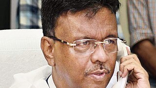 দেড় লাখি হকারির ডালা, নগদে কিনেও ব্যবসায় বাধা ! মারধর...টক টু মেয়রে অভিযোগ মহিলার File Photo