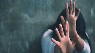 মর্মান্তিক! ১৭ বছরের নাবালিকাকে ধর্ষণের অভিযোগ উঠল পিতা ও ভাইয়ের উপর, গুরুগ্রামের ঘটনায় তাজ্জব দেশ