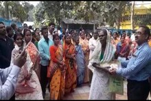 ৪০ বছর পর পাওয়া গেল পাট্টা, হাঁফ ছেড়ে বাঁচল মানুষগুলো