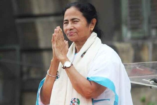ত্রিপুরায় প্রচারে মমতা।