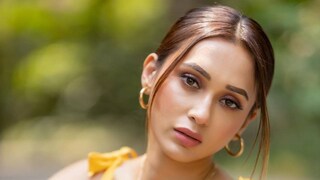 'এরকম একটা আমারও চাই', মিমির আবদার শুনে এটা কী করলেন শাহরুখ, জানলে চমকে যাবেন