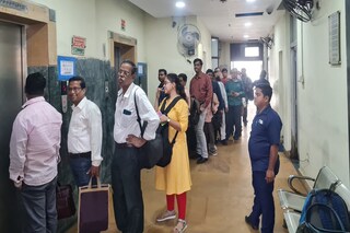 সরকারি কর্মীদের হুঁশিয়ারি